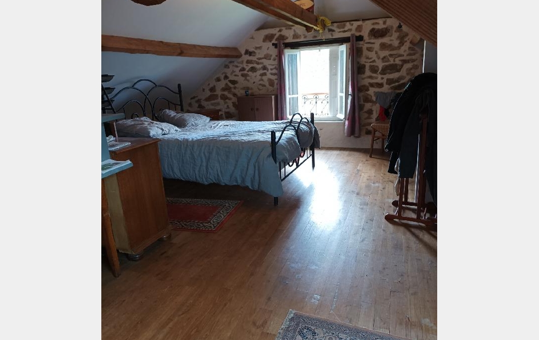 AGENCE IMMO COUR ET JARDIN : House | MONTGIBAUD (19210) | 65 m2 | 500 € 