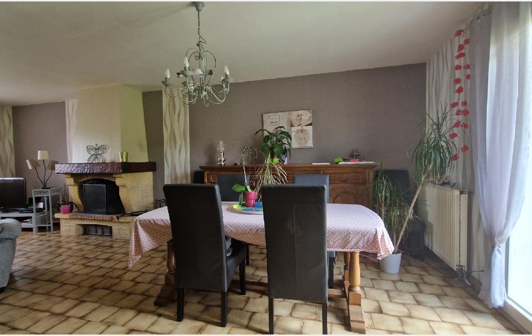 AGENCE IMMO COUR ET JARDIN : House | LUBERSAC (19210) | 100 m2 | 175 900 € 